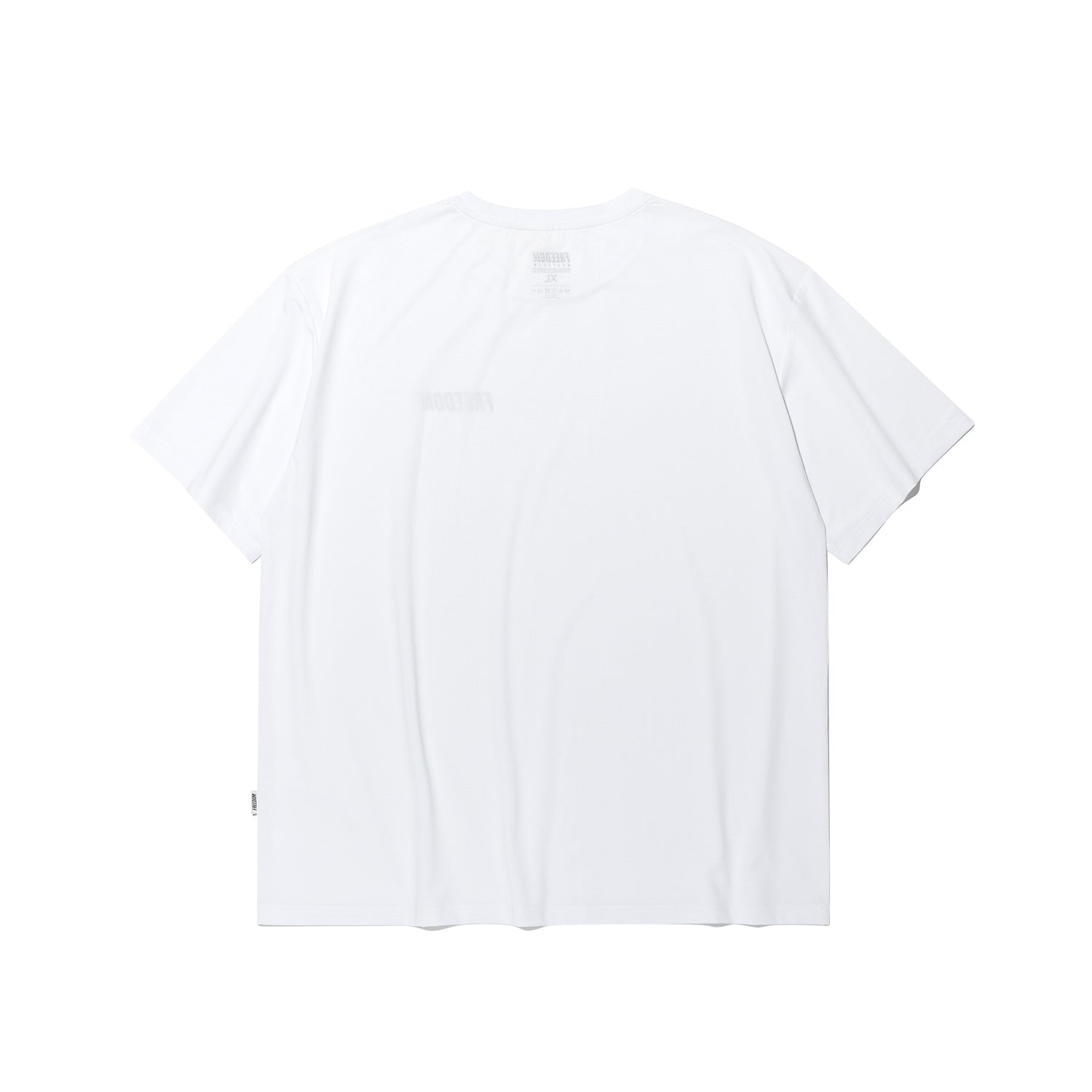 เสื้อยืดตาข่ายสี่เหลี่ยมทรงกึ่งหลวม (สีขาว)