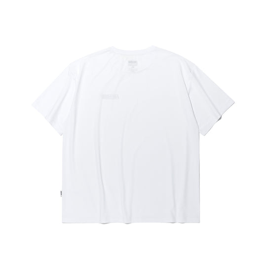 เสื้อยืดตาข่ายสี่เหลี่ยมทรงกึ่งหลวม (สีขาว)