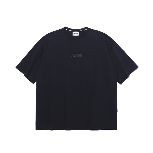 เสื้อยืด Essential ทรง Overfit (สีดำ)