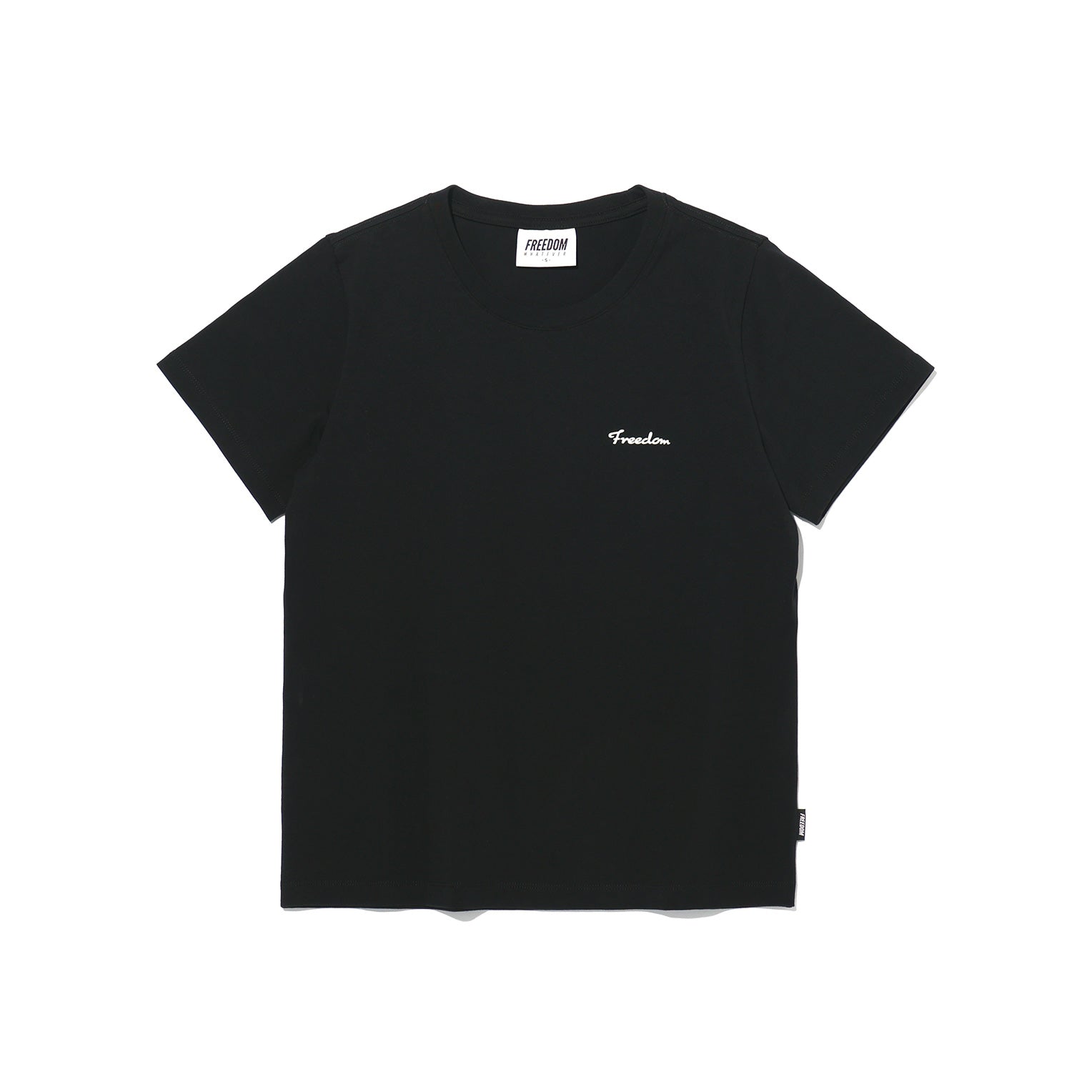เสื้อยืดผู้หญิงแขนสั้นสกรีนโลโก้ตัวเล็กทรง Standard Fit (สีดำ)