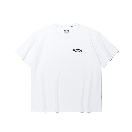เสื้อยืดคอกลมผ้าตาข่ายระบายอากาศ ทรงกึ่งเข้ารูป (สีขาว)