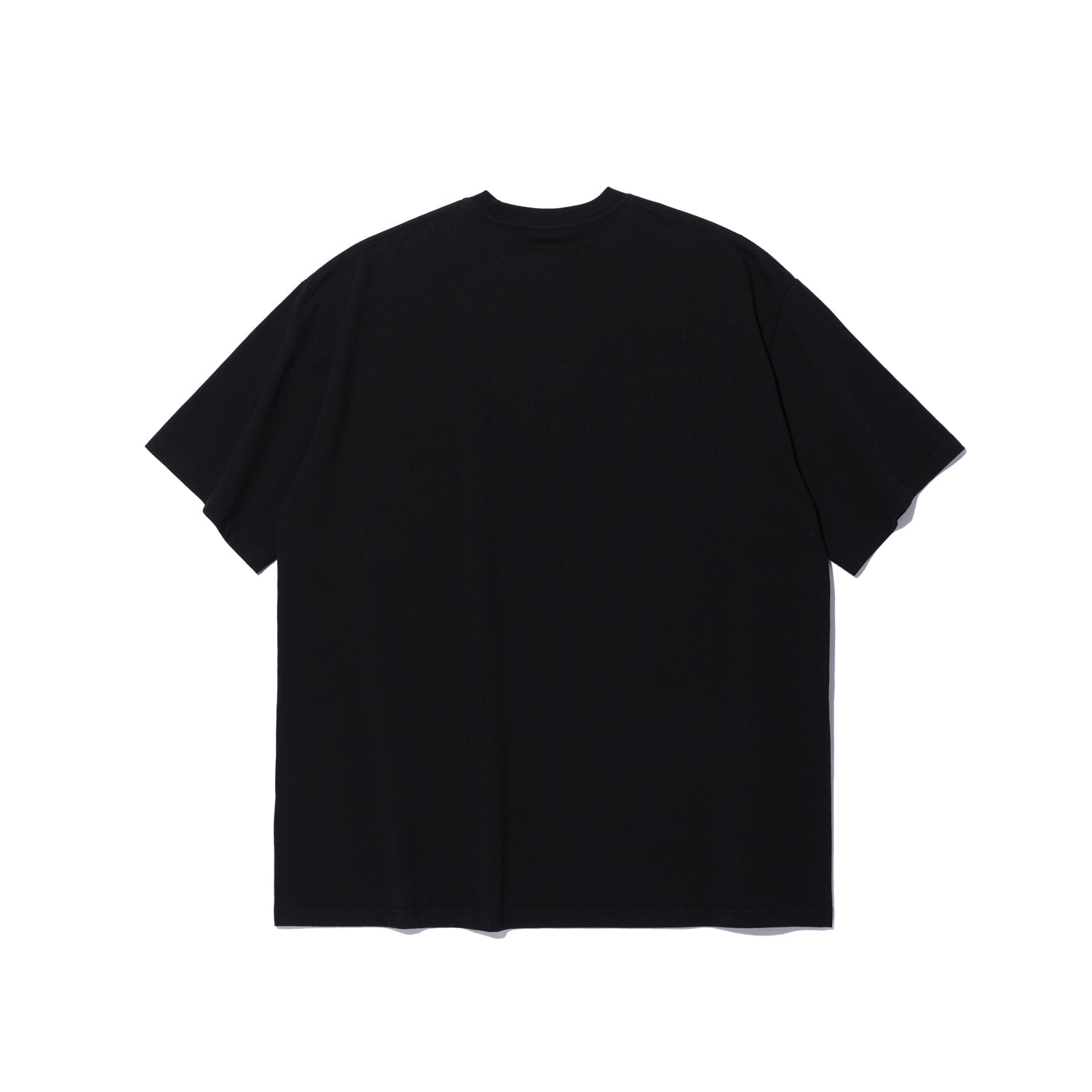 เสื้อยืดพิมพ์ลาย Side Chest Man (สีดำ)