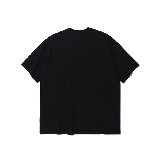 เสื้อยืดพิมพ์ลาย Side Chest Man (สีดำ)