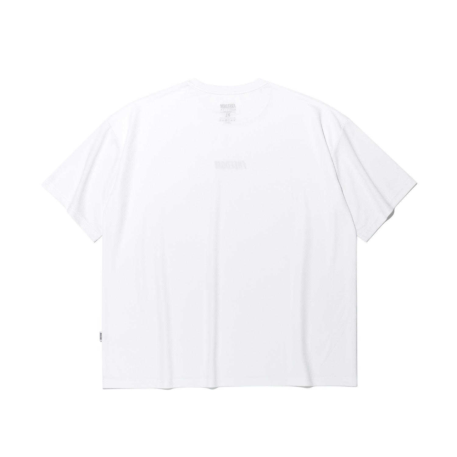 เสื้อยืดโอเวอร์ไซส์ผ้าตาข่ายคูลลิ่ง (สีขาว)