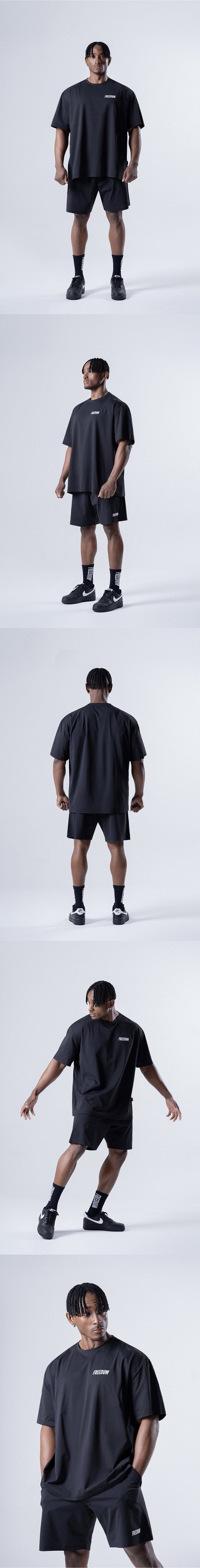 เสื้อยืดทรงหลวมกำลังดี (สีดำ)