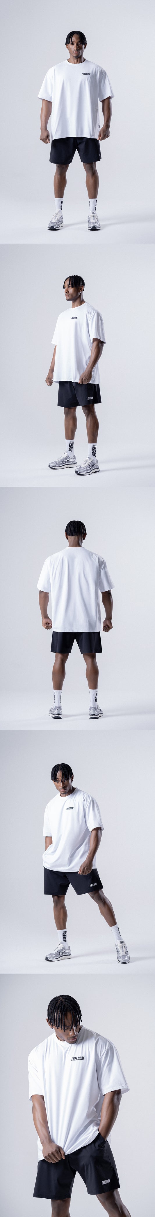 เสื้อยืดทรงหลวม Essential (สีขาว)