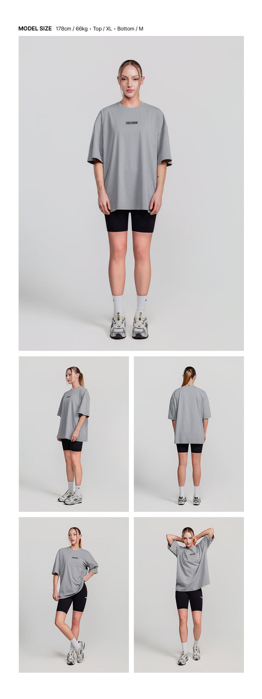 เสื้อยืดโอเวอร์ไซส์ Essential (สีเทา)