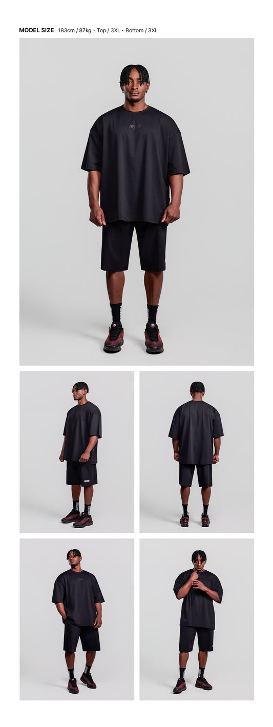 เสื้อยืด Essential ทรง Overfit (สีดำ)