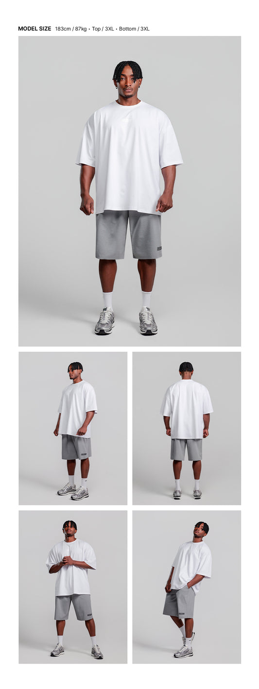 เสื้อยืดโอเวอร์ไซส์รุ่น Essential (สีขาว)