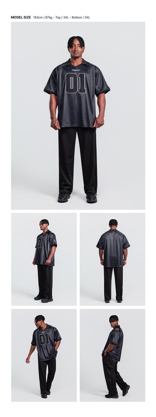 Contour Line Mesh Collar T-shirt (Black) — model wearing the outfit