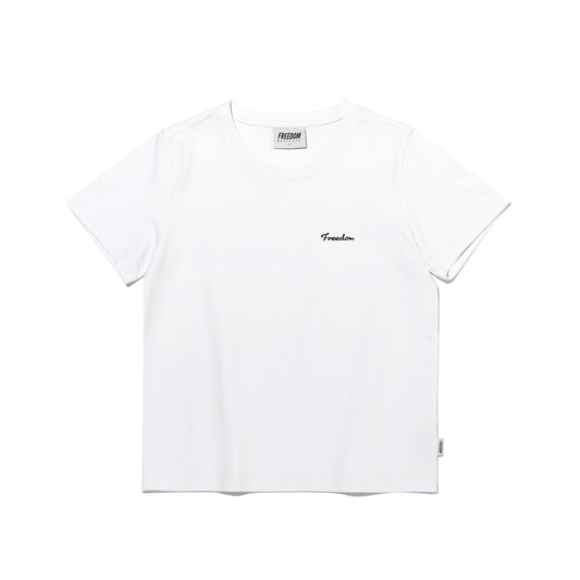 เสื้อยืดแขนสั้นผู้หญิง ทรง Standard Fit สกรีนโลโก้เล็ก (สีขาว)